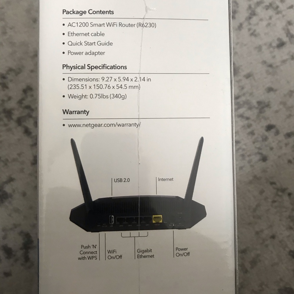 Netgear Smart WiFi Router - Picture 2 of 4